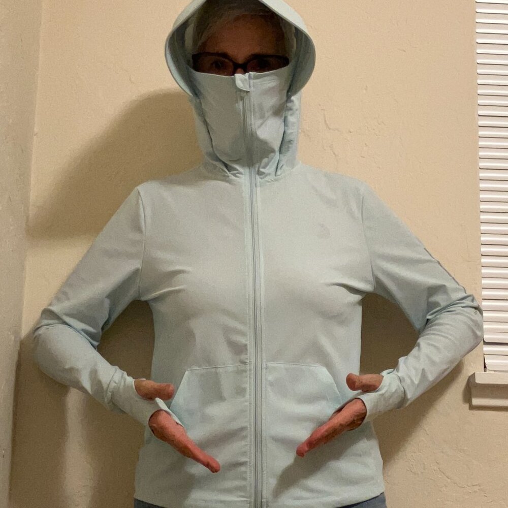 UPF Protection 100 Special Hooded Jacket - Pale Green (4 US) by BOSIDEN